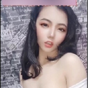 儿的精彩表演和专业水准，让这部合集成为网络世界中的一颗璀璨明珠。